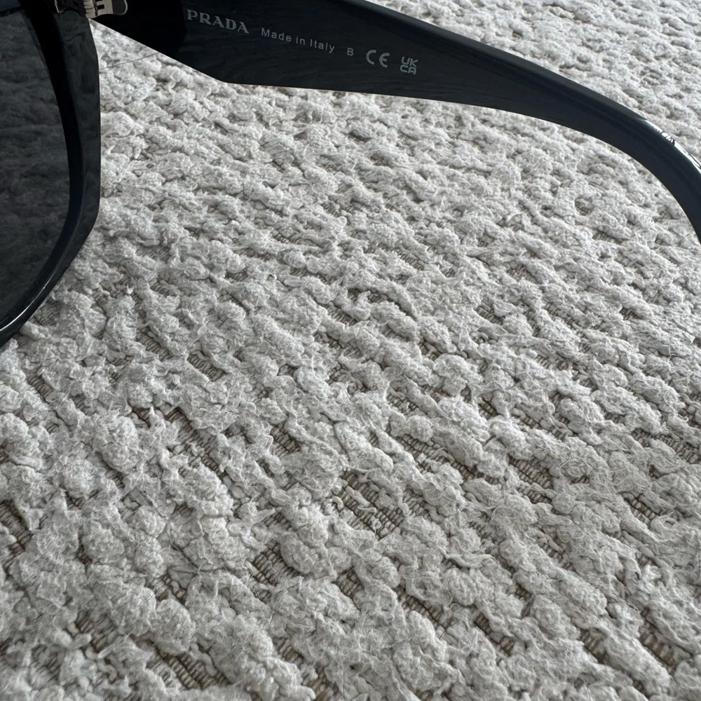 Prada Sunglasses 100% authentic - Picture 3 of 9